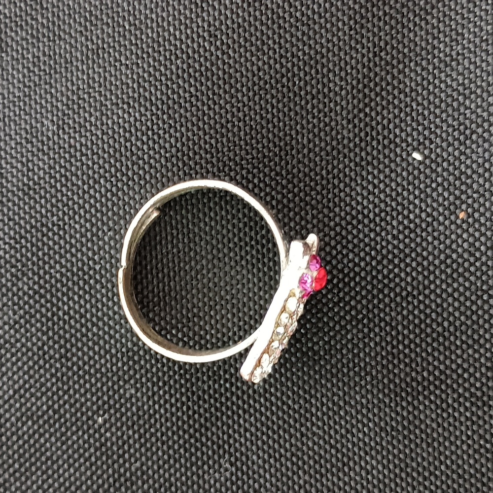 Hello Kitty Ring. Adjustable - Picture 4 of 4